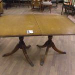 350 3211 DINING TABLE